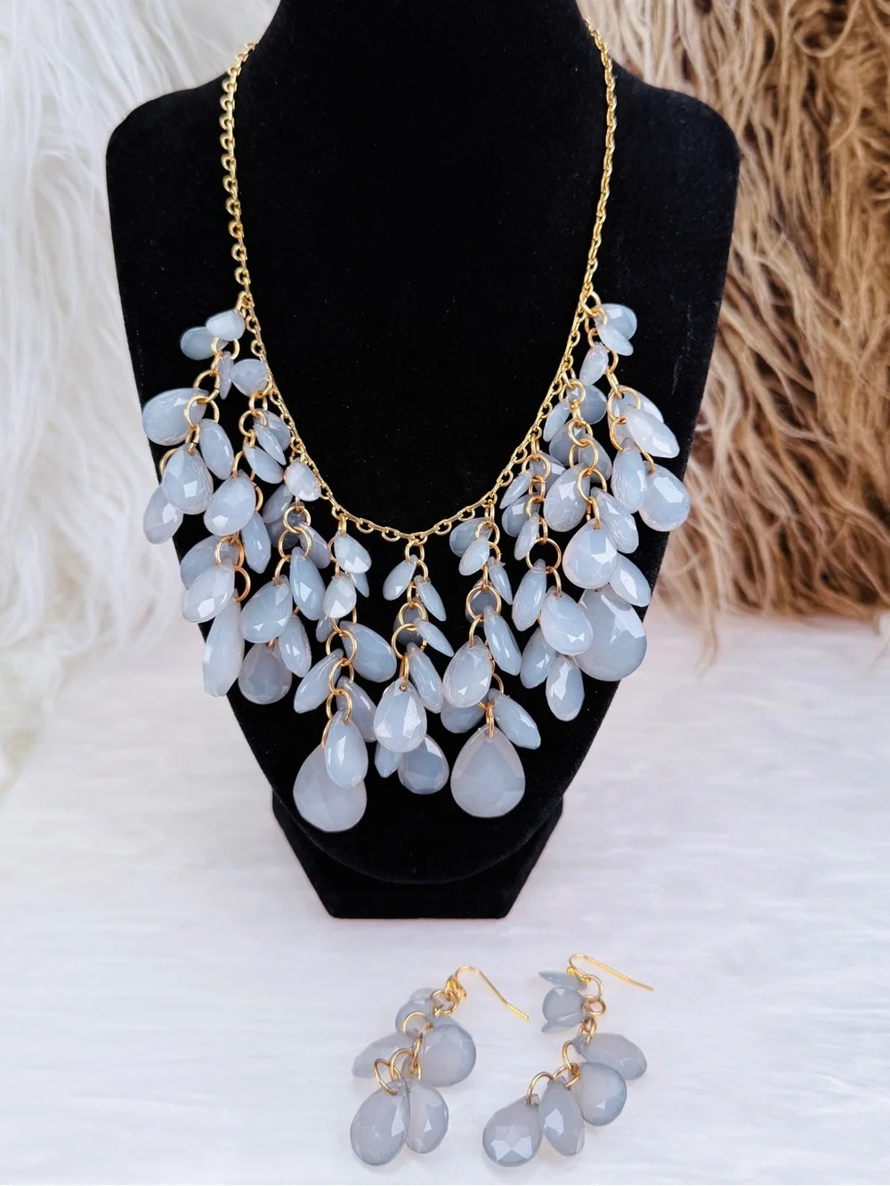 Light Lavender Faceted Teardrop Statement Necklace & Dangle Earrings Set